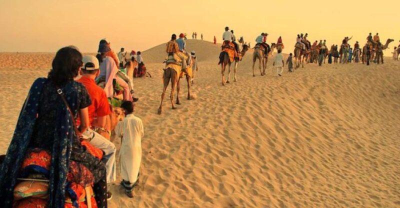 Jaisalmer: Jeep Safari,Camel Ride,Buffet Dinner & Folk Dance - Pickup Options