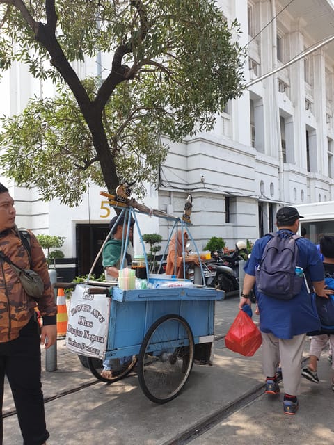 Jakarta: 10-Tasting Private Food Tour With a Local Host - Itinerary Highlights