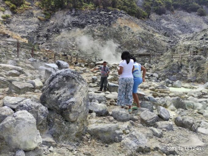 Jakarta: Active Volcano, Domas Crater, and Fun Rafting Tour - Frequently Asked Questions