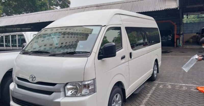 Jakarta Airport Transfer for Small/Big Group - Key Points