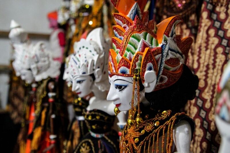 Jakarta: Bogor Botanical Gardens, With All Artists - Batik Making Experience