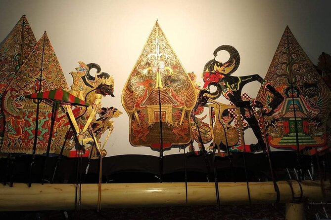 Jakarta City Tour (Explore Highlights Places & Local Activities) - National Museum and Monas