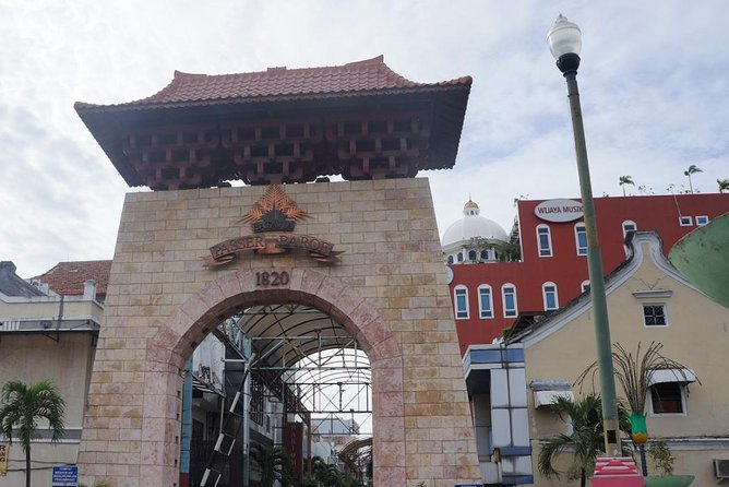 Jakarta City Tour : Shopping and Food Culinary Tour - Visiting Rumah Batik Danar Hadi