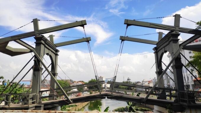 Jakarta: Half-Day Highlights Tour - Sunda Kelapa Harbor