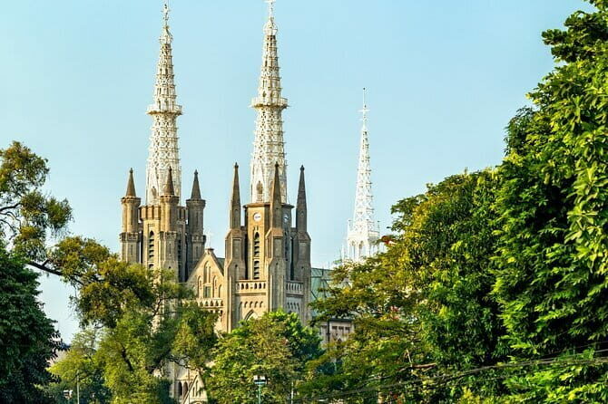 Jakarta Highlight Places with Multilingual Guide - Who is This Tour Best For?