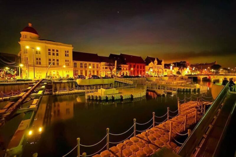 Jakarta Night Tour: Guided Sightseeing & Street Food Tour - Important Information