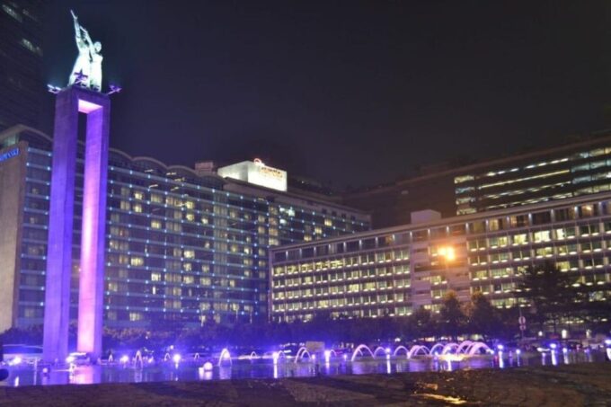 Jakarta Night Tour: Guided Sightseeing & Street Food Tour - Value for Money