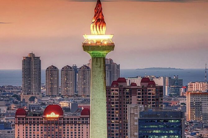 Jakarta Night Tour With Dinner at Café or Food Street - Tour Highlights
