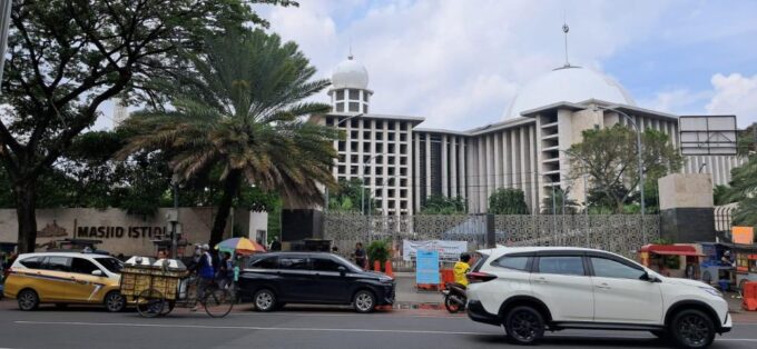 Jakarta: Private Car Charter With Driver - Frequently Asked Questions