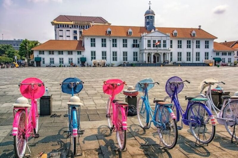 Jakarta: Private Customizable Motorbike Tour - Included in the Tour
