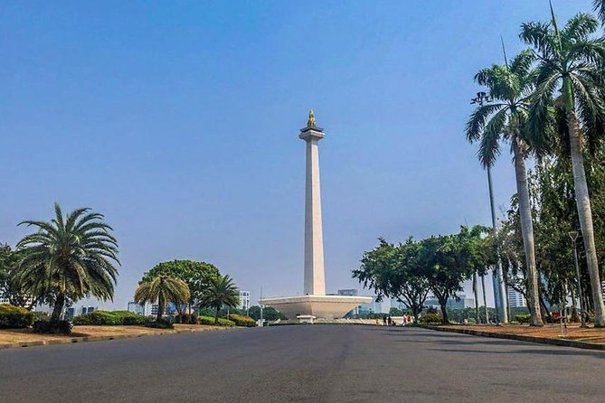 Jakarta Private Customized Full-Day Tour With English Speaking Driver - Key Points