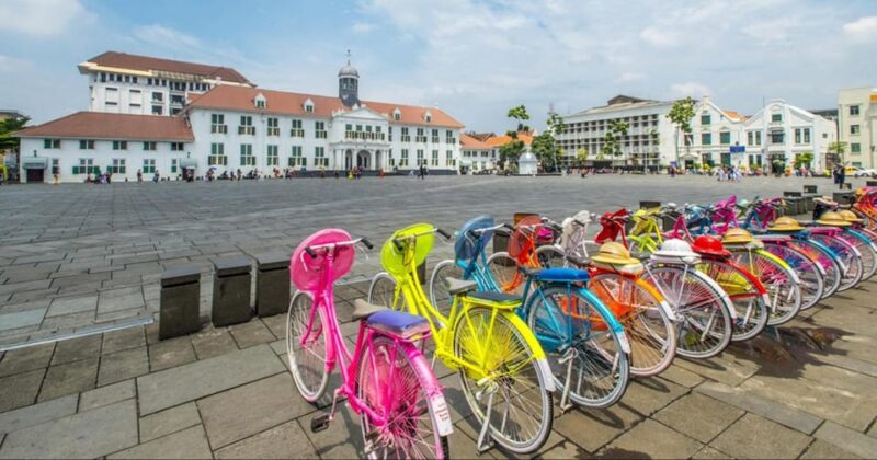 Jakarta Private Tour With Local Guide & Lunch - National Museum or Monas