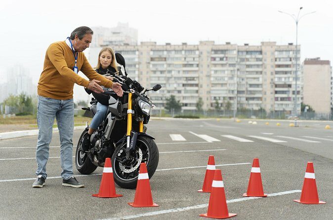 Jakarta Scooter Lessons and Motorcycle Lessons - The Experience from a Travel Perspective