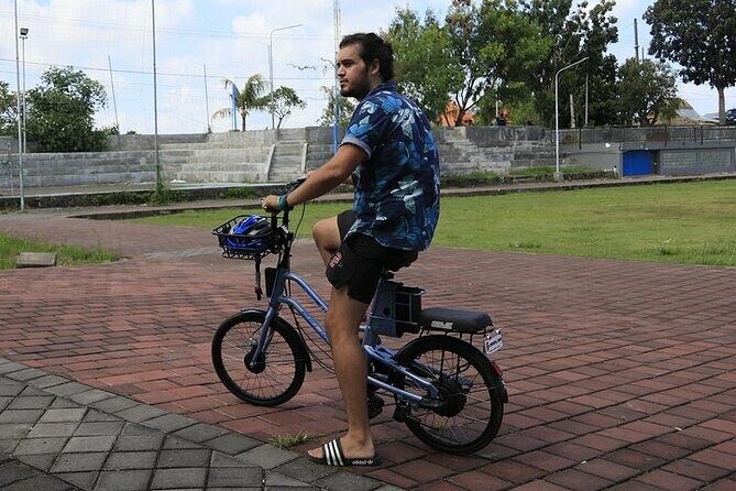Jakarta Scooter Lessons and Motorcycle Lessons - The Practicalities: What Travelers Need to Know