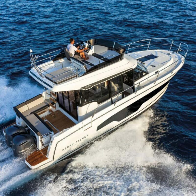 Jakarta: Sunset Yacht for Party & Birthday with Champagne - An Insiders Look at the Sunset Yacht Experience