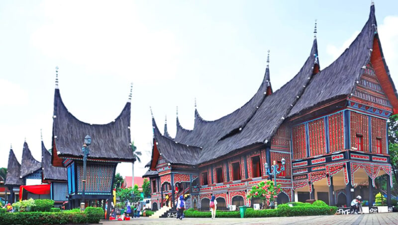 Jakarta Tour :Beautiful Miniature Glorious Park of Indonesia - Accessibility and Additional Information