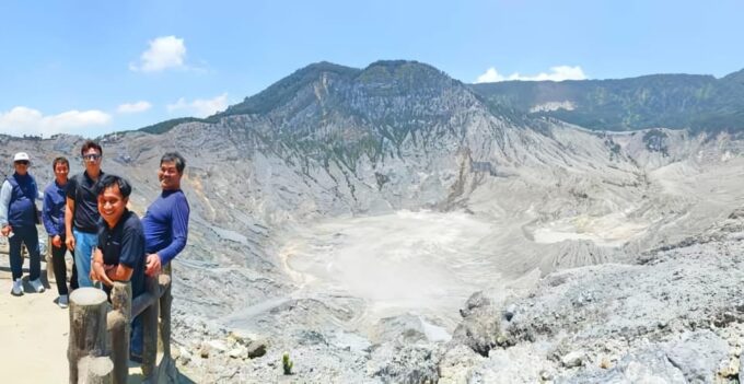 Jakarta Tour :Green Canyon, Hotspring, Volcano 3 Day 2 Night - Frequently Asked Questions