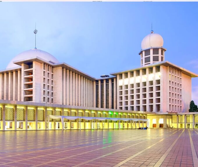 Jakarta Tour : Holiday Package City Tour 3 Day 2 Night - Frequently Asked Questions