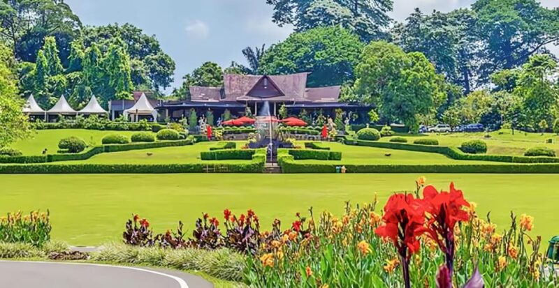 Jakarta Tour : Natural Views, Waterfall and Botanical Garden - Bogor Botanical Gardens