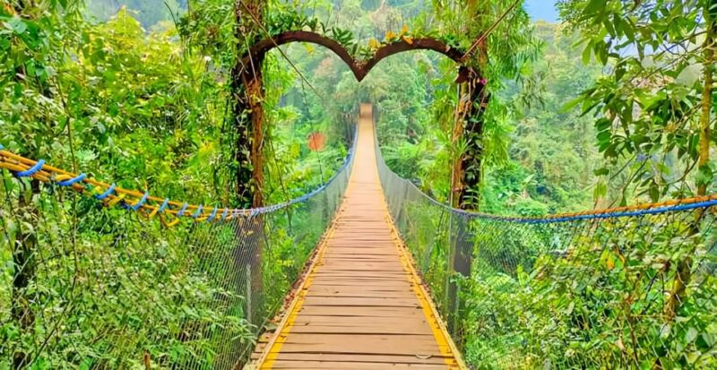 Jakarta Tour: Situ Gunung Waterfall & Suspension Bridge - Key Points