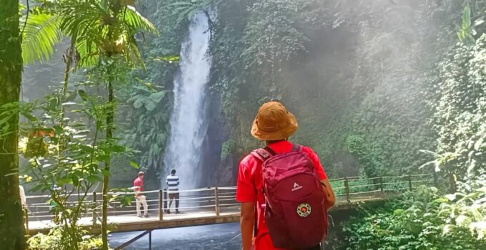 Jakarta Tour: Situ Gunung Waterfall & Suspension Bridge - Tour Details