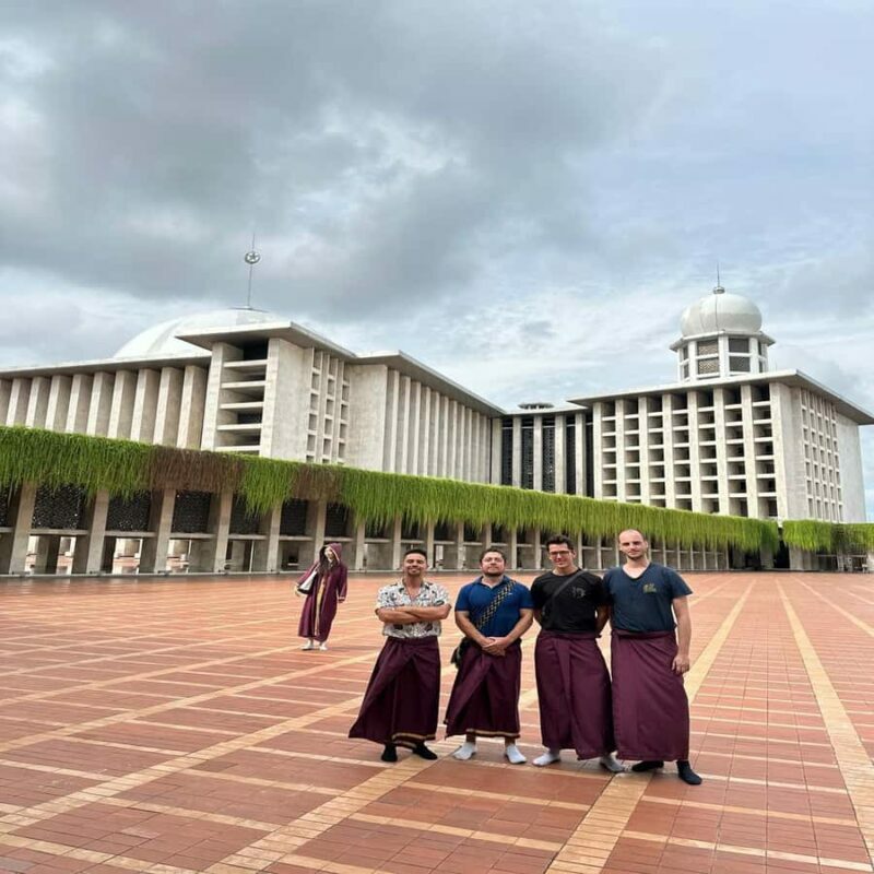 Jakarta Walking Tour: Explore Jakarta as the Locals do - Exploring Chinatown and the Local Market Scene