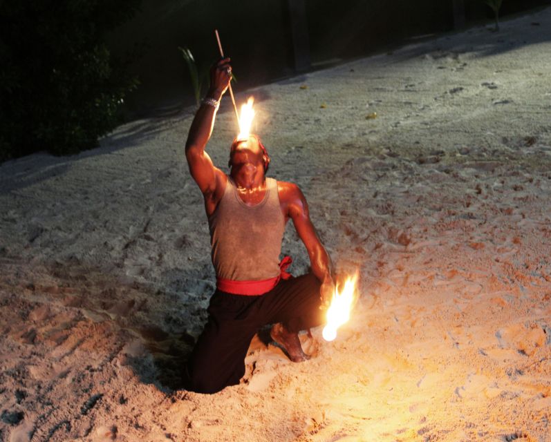 Jamaica: Bioluminescent Lagoon Boat Cruise With Transfers - Key Points