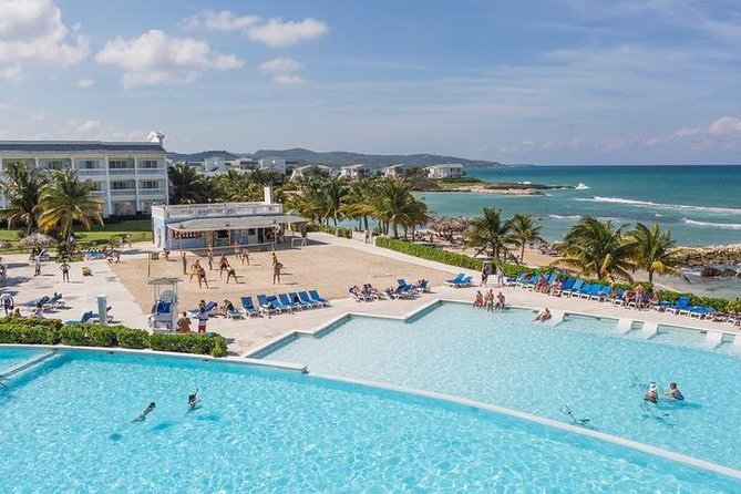 Jamaica Shore Excursion: Grand Palladium All Inclusive Resort Day Pass - Included Amenities