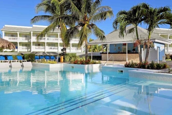 Jamaica Shore Excursion: Grand Palladium All Inclusive Resort Day Pass - Transportation and Pickup Details