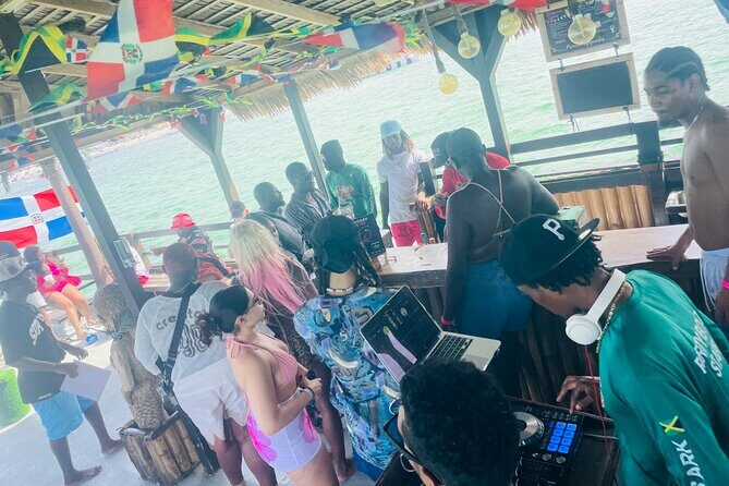 Jamaican Sunset Party Cruise - Wrapping It Up