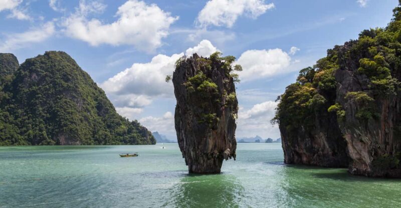 JAMES BOND ISLAND AND CANOE ROUTE AMONG MANGROVES - Viewpoint Sightseeing