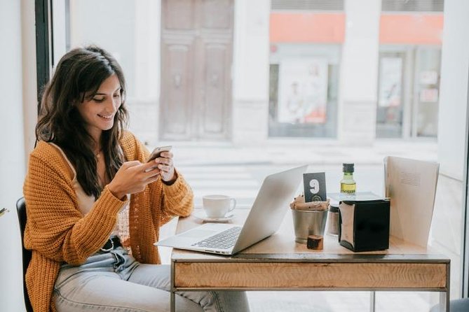 Japan Unlimited WiFi Router - Free Delivery to Anywhere in Japan - Customer Support