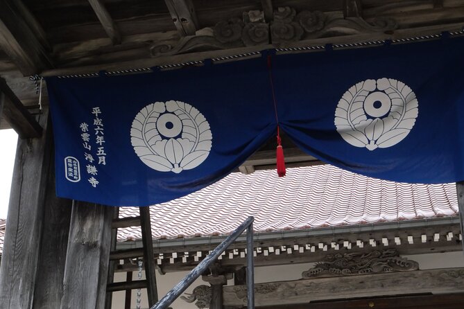[Japan Wellness] Hiking and Matcha With a Monk in Hiroshima - Hiking Through Scenic Trails