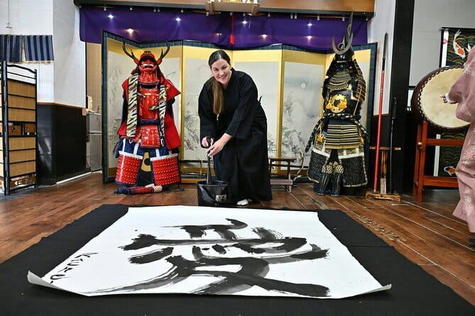 Japanese Calligraphy Experience in Osaka - Customizing Your Calligraphy