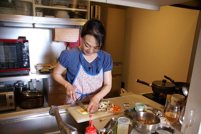 Japanese Cooking Class and Wine Pairing With Yasue in Kanagawa - Personalized Cooking Lesson With Yasue