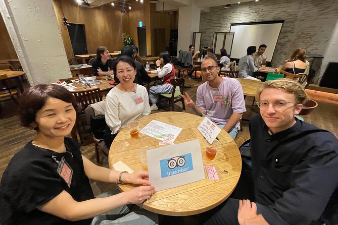 Japanese Speaking Experience With the Pub Locals in Shibuya City. - Practicing Japanese and English Conversation