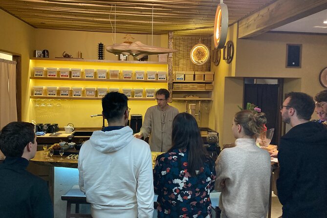 Japanese Tea Discovery Experience at Famous Tea House in Kyoto - Discovering the Art of Japanese Tea Preparation
