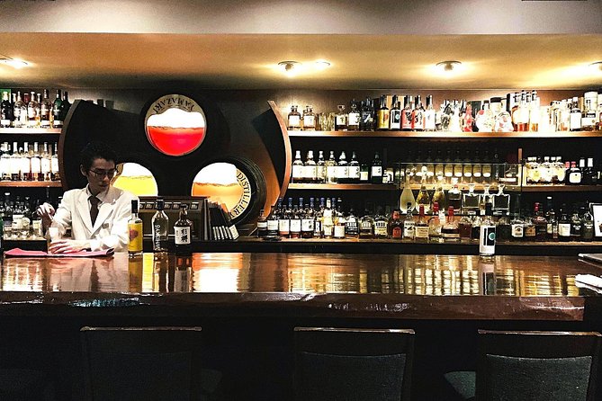 Japanese Whisky Tasting Experience at Local Bar in Tokyo - Sampling Rare and Expensive Whiskies