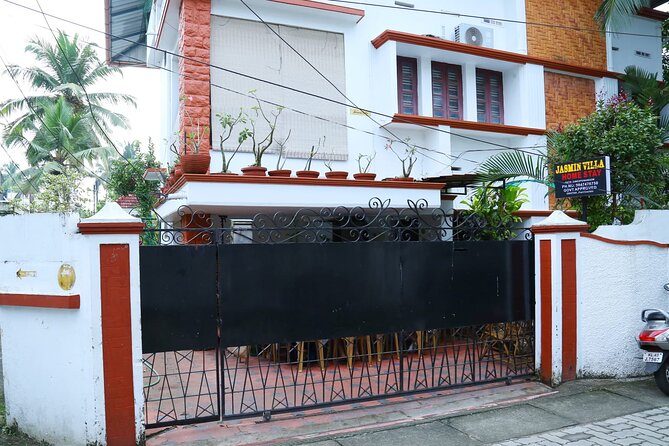 Jasmin Villa Homestay Cookery Class Review - Accessibility and Additional Considerations