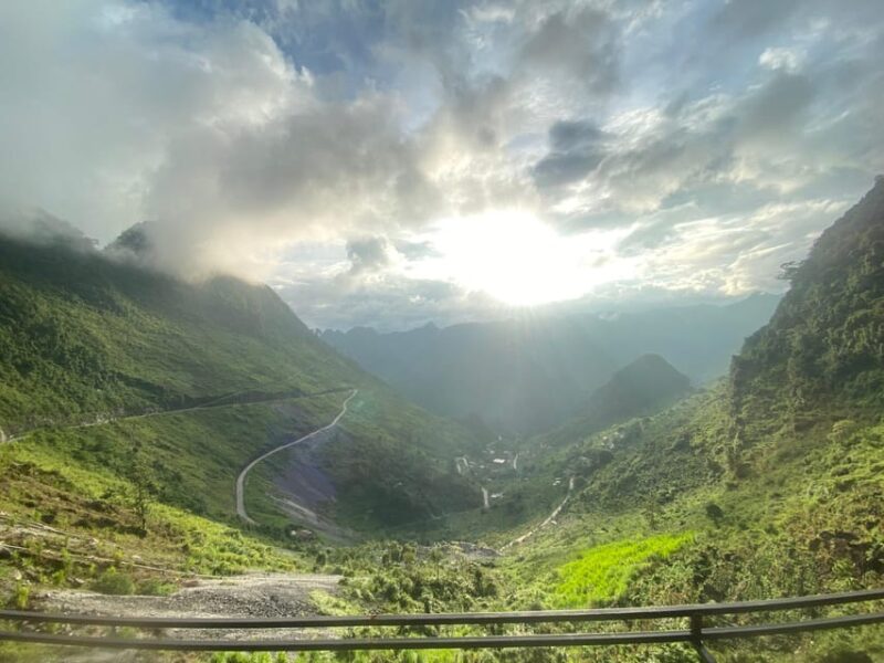 Jasmine Tour : Ha Giang Loop 3D2N - Transportation and Pickup