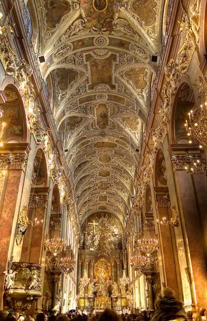 Jasna Gora & Black Madonna Private Tour From Lodz With Lunch - Itinerary and Experience