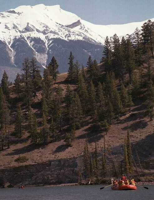 Jasper: Jasper National Park Easy 2-Hour Rafting Trip - An In-Depth Look at the Experience