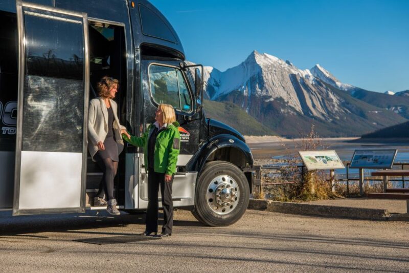 Jasper: Maligne Valley Wildlife Watching & Boat Tour - Boat Cruise