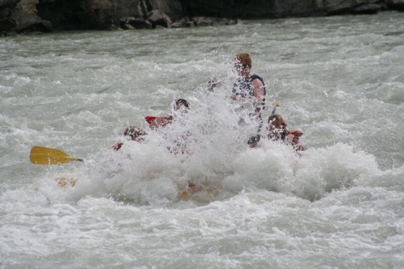 Jasper National Park: 2-Hour Whitewater Rafting - Languages and Cancellation