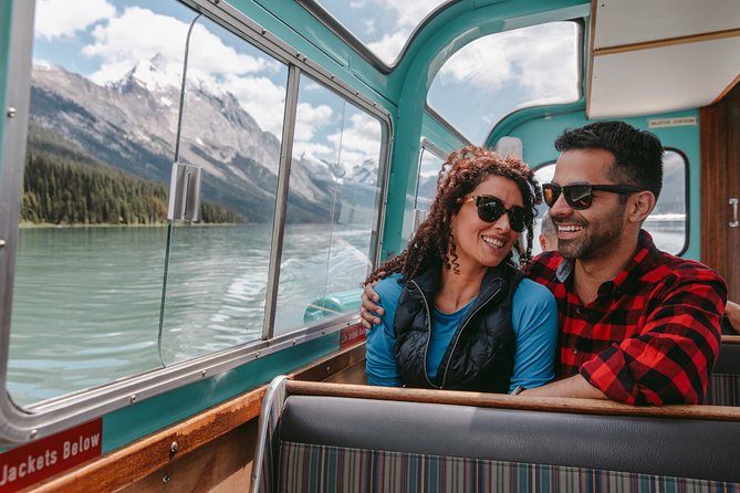 Jasper National Park Tour: Maligne Valley, Medicine Lake and Spirit Island - Boat Ride to Spirit Island