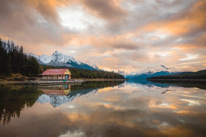 Jasper National Park Tour Maligne Valley, Medicine Lake with Walk - Who Should Consider This Tour?