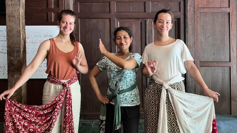 Javanese Dance Workshop With Kraton Palace Dancer - Inclusions
