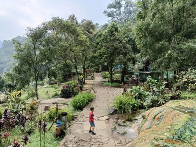Javas Uncrowded Secret Natural Wonders: 2-D All Inclusive - Key Points