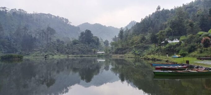 Javas Uncrowded Secret Natural Wonders: 2-D All Inclusive - Discover Sacred Lake Legends