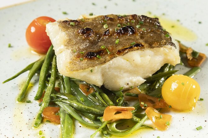 Javea Sunset Cruise and Dinner at the Port - Dinner at Noray Restaurant